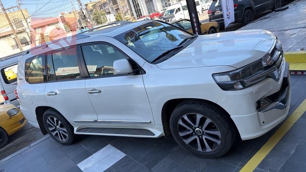 تويوتا لاندكروزر